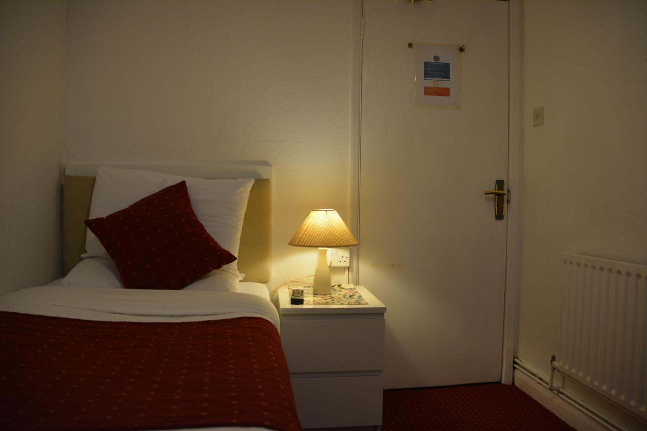 Bow Guest House Reading Bagian luar foto