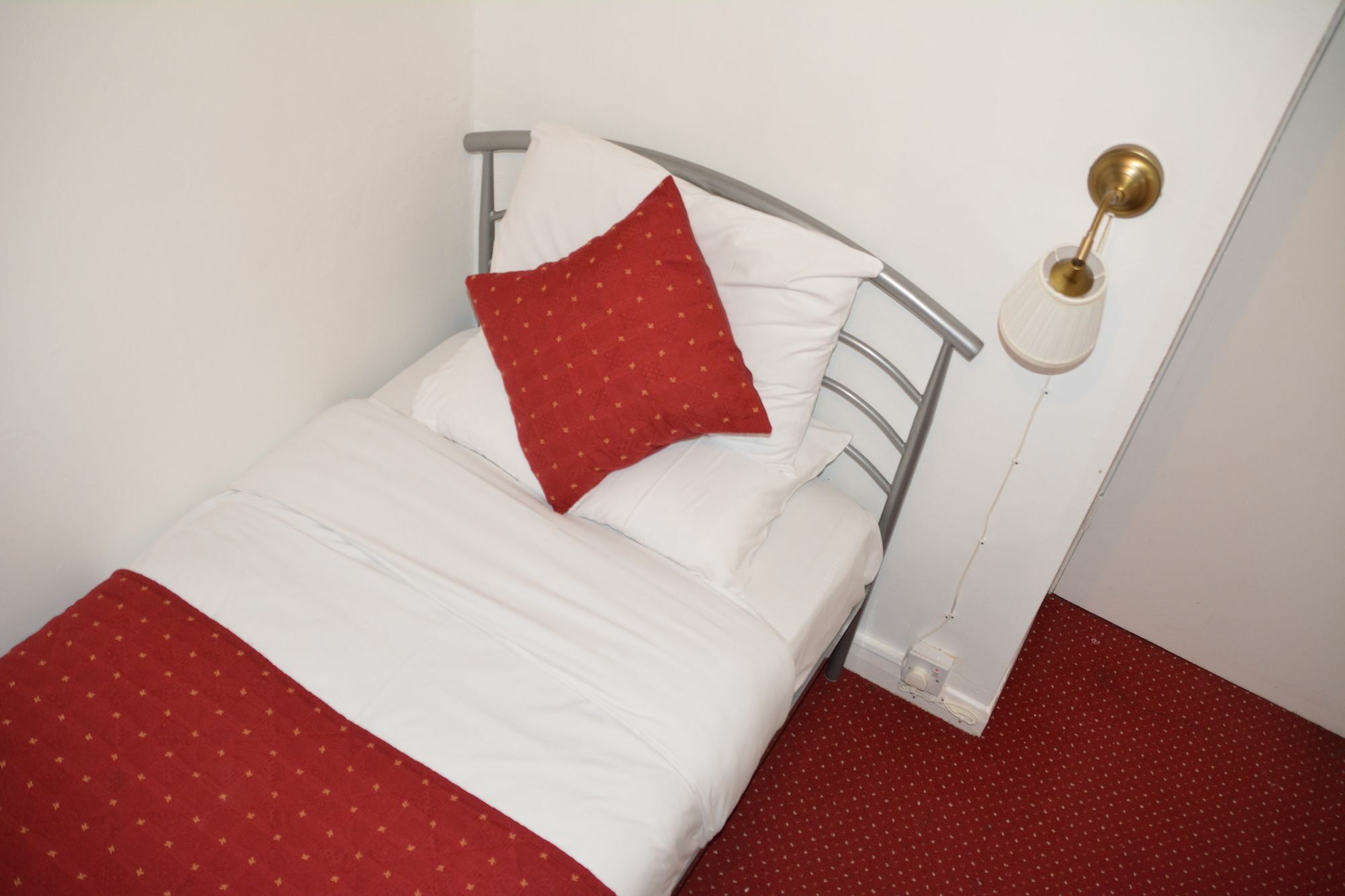 Bow Guest House Reading Bagian luar foto